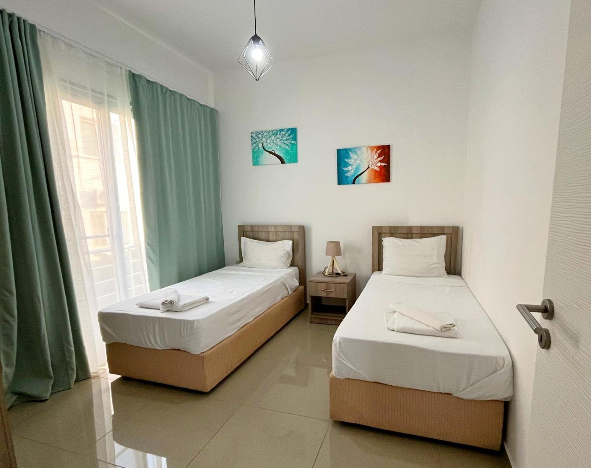 Karavas  Quitet Two Bedroom Apartment With Private Garden Lukomorye D2 מראה חיצוני תמונה